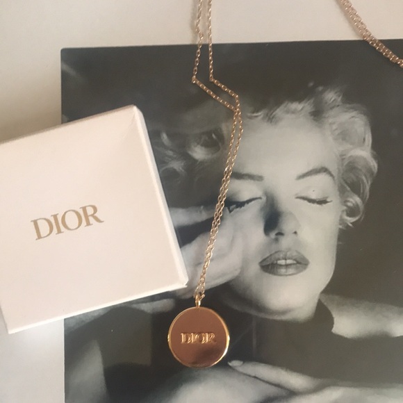New Dior J’adore necklace - Picture 2 of 5